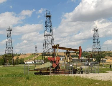 Εκτοξεύτηκαν οι τιμές του πετρελαίου μετά την αποχώρηση των ΗΠΑ από τη συμφωνία του Ιράν - Ιστορικό υψηλό 3,5 ετών